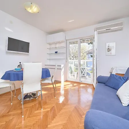 Andrea Mit Stadtblick By Interhome *