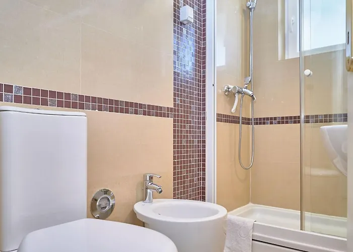 Apartamento Andrea Mit Stadtblick By Interhome